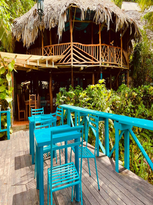deck and view of the bar the round house rio dulce backpackers